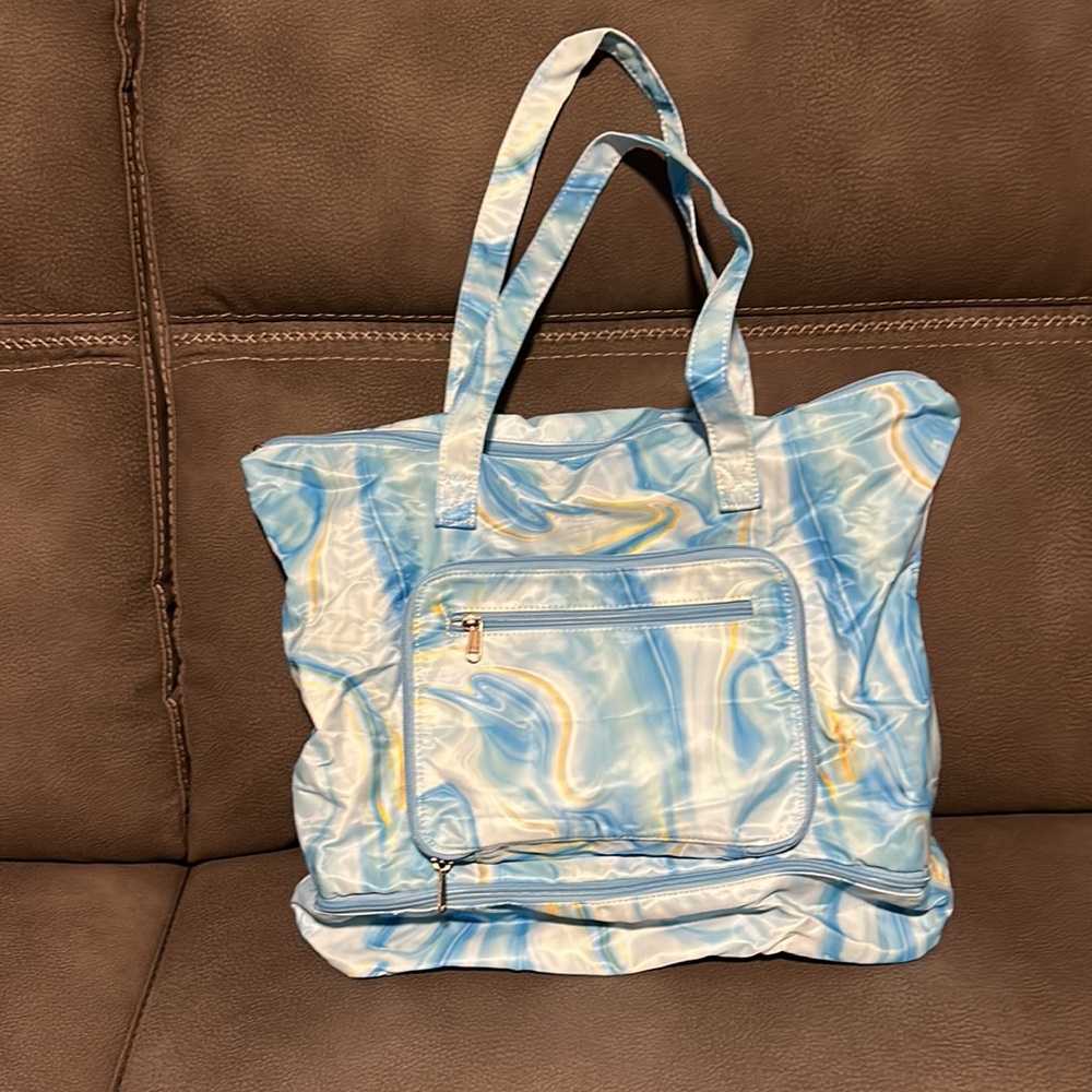 Great packable travel bag-NWOT